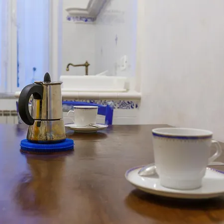 Elegante D'epoca Nel Centro Di Apartman