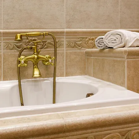 Apartman Elegante D'epoca Nel Centro Di Trieszt