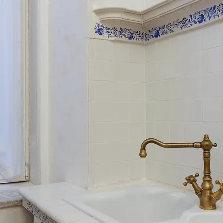 Elegante D'epoca Nel Centro Di * Trieszt