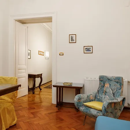 Apartman Elegante D'epoca Nel Centro Di