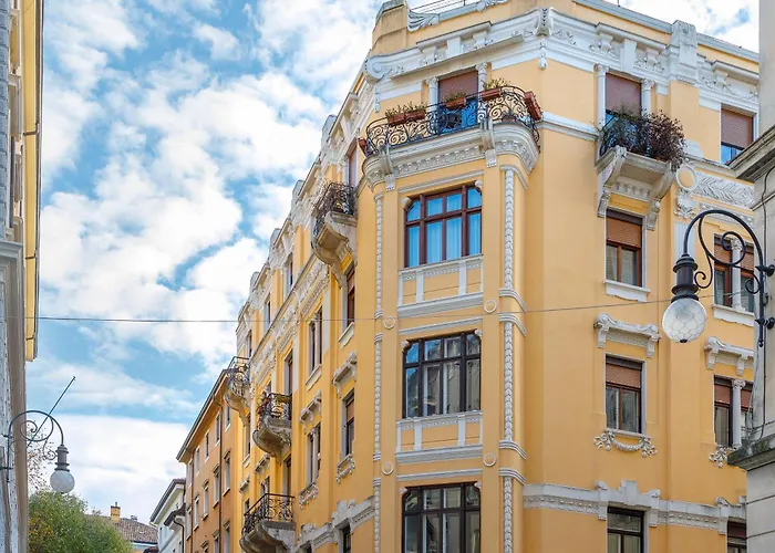 Elegante D'epoca Nel Centro Di